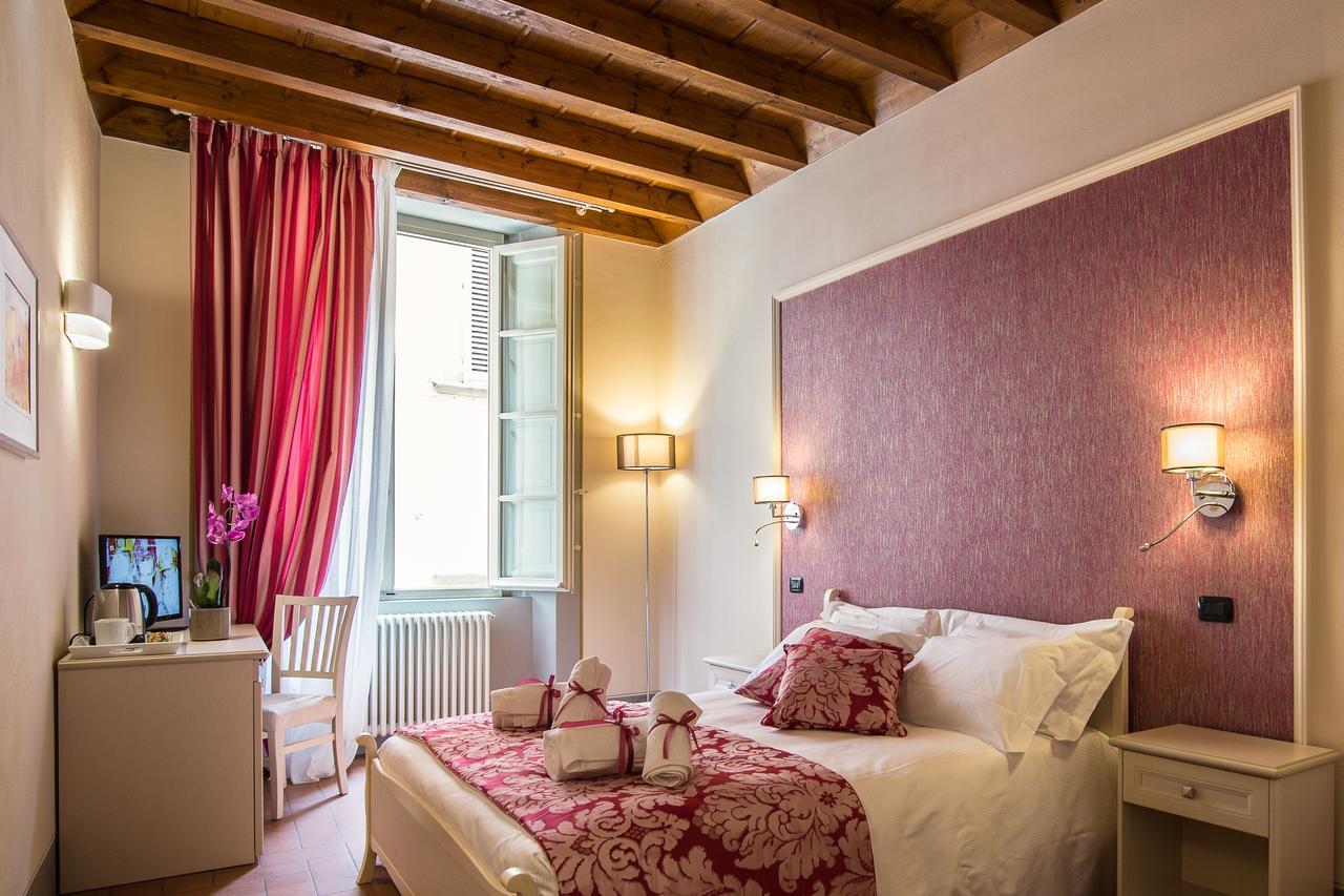 B&B Residenza Di Via Fontana Lucca Ngoại thất bức ảnh