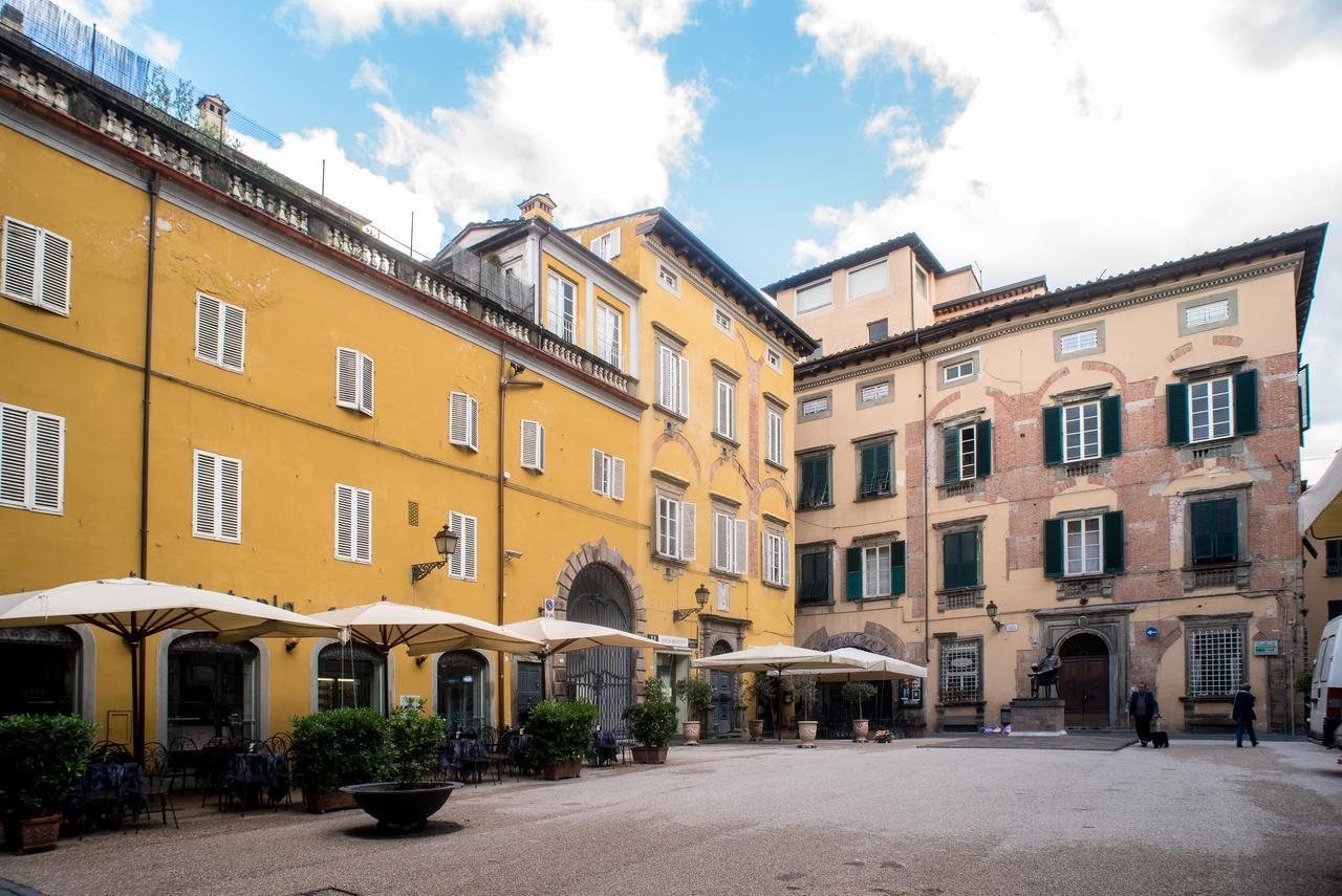 B&B Residenza Di Via Fontana Lucca Ngoại thất bức ảnh
