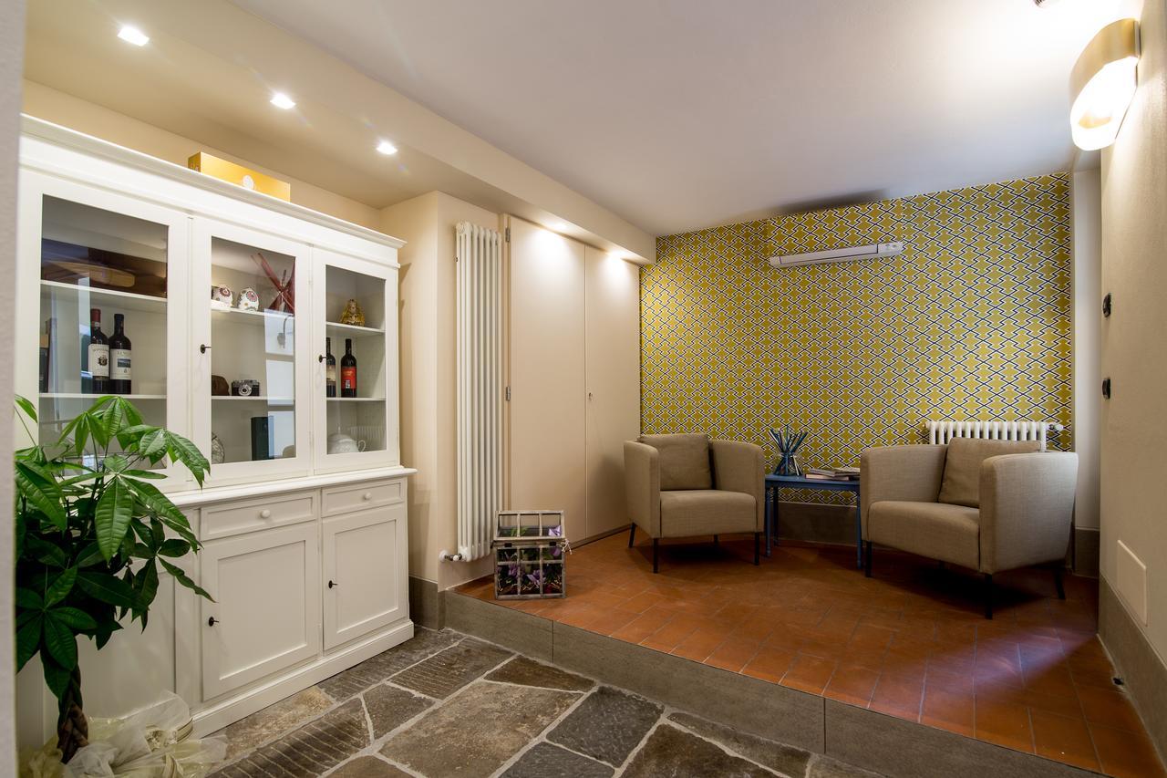 B&B Residenza Di Via Fontana Lucca Ngoại thất bức ảnh