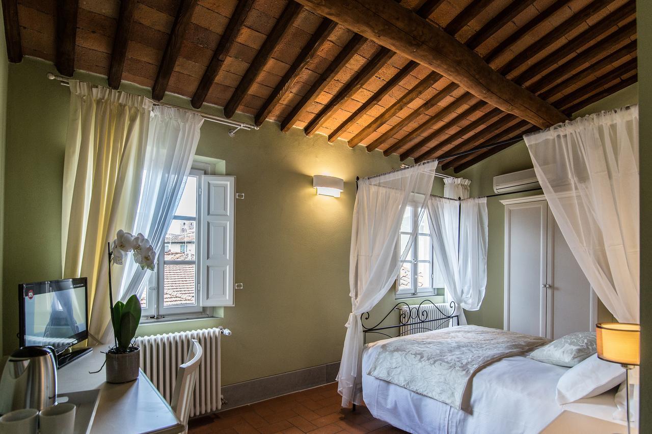 B&B Residenza Di Via Fontana Lucca Ngoại thất bức ảnh